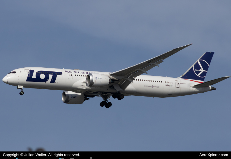 Photo of SP-LSF - LOT Polish Airlines Boeing 787-9 at JFK on AeroXplorer Aviation Database