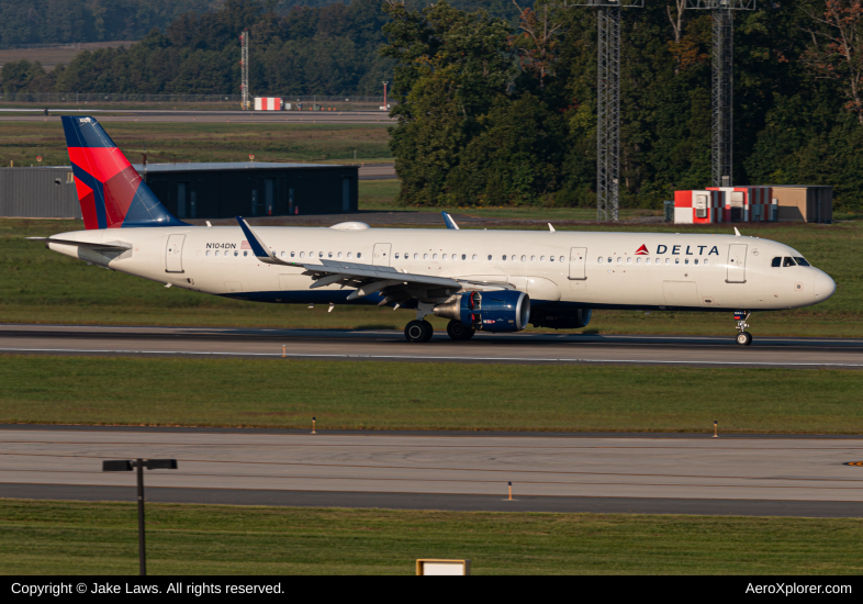 Photo of N104DN - Delta Airlines Airbus A321-200 at IAD on AeroXplorer Aviation Database