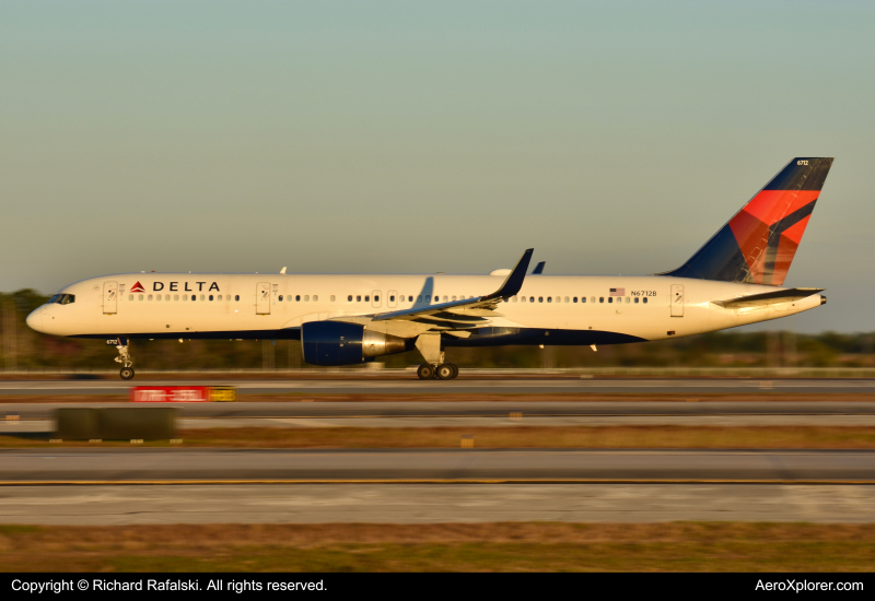 Photo of N6712B - Delta Airlines Boeing 757-200 at MCO on AeroXplorer Aviation Database