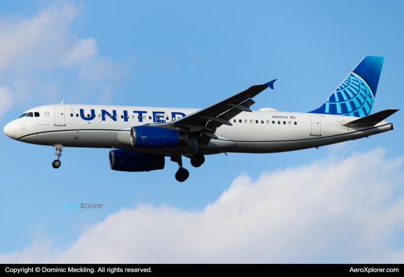 Photo of N455UA - United Airlines Airbus A320 at PIT on AeroXplorer Aviation Database