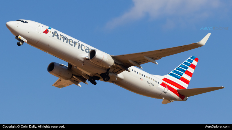 Photo of N944NN - American Airlines Boeing 737-800 at CLT on AeroXplorer Aviation Database