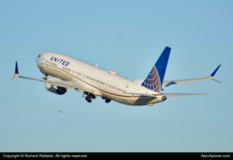 Photo of N47505 - United Airlines Boeing 737 MAX 9 at FLL on AeroXplorer Aviation Database