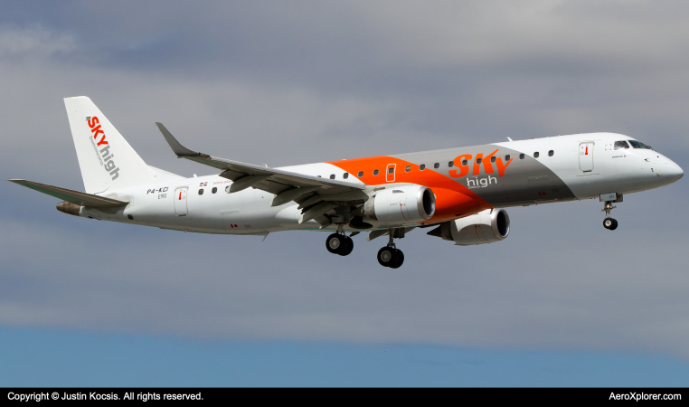 Photo of P4-KCI - Sky High Dominicana Embraer E195 at MIA on AeroXplorer Aviation Database