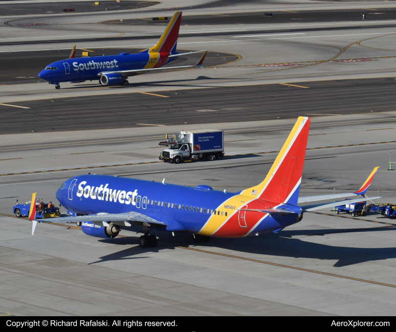 Photo of N8546V - Southwest Airlines Boeing 737-800 at PHX on AeroXplorer Aviation Database