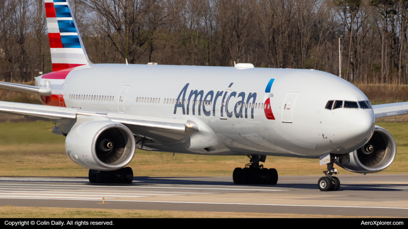 Photo of N786AN - American Airlines  Boeing 777-200ER at CLT on AeroXplorer Aviation Database