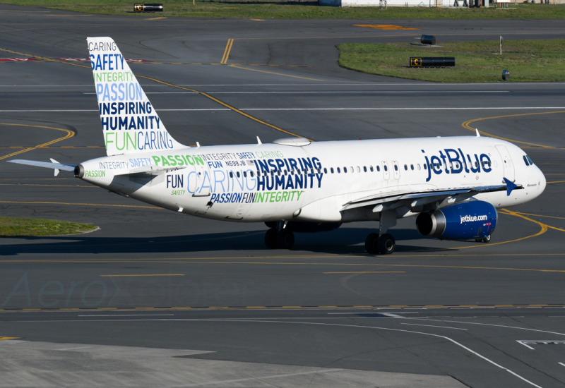 Photo of N598JB - JetBlue Airways Airbus A320 at BOS on AeroXplorer Aviation Database