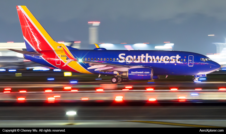 Photo of N940WN - Southwest Airlines Boeing 737-700 at ORD on AeroXplorer Aviation Database