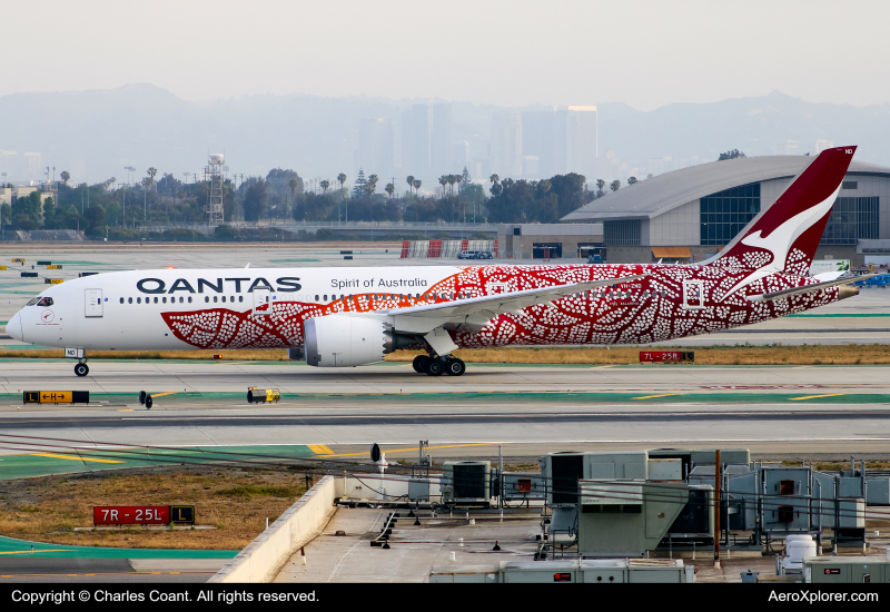 Photo of VH-ZND - Qantas Airways Boeing 787-9 at LAX on AeroXplorer Aviation Database