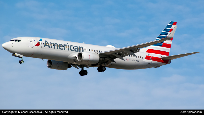 Photo of N959AN - American Airlines Boeing 737-800 at ORD on AeroXplorer Aviation Database