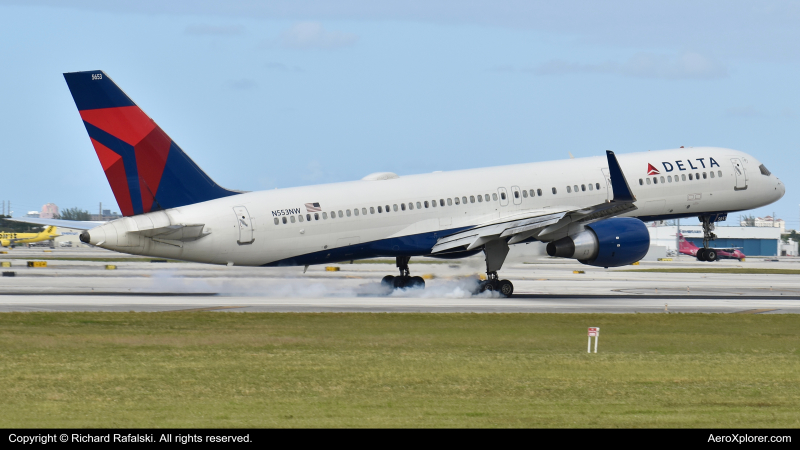 Photo of N553NW - Delta Airlines Boeing 757-200 at FLL on AeroXplorer Aviation Database
