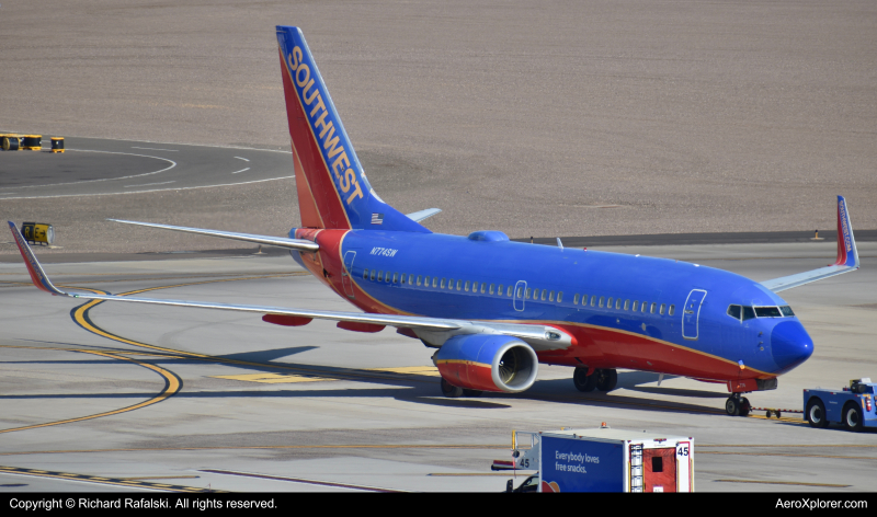 Photo of N774SW - Southwest Airlines Boeing 737-700 at PHX on AeroXplorer Aviation Database
