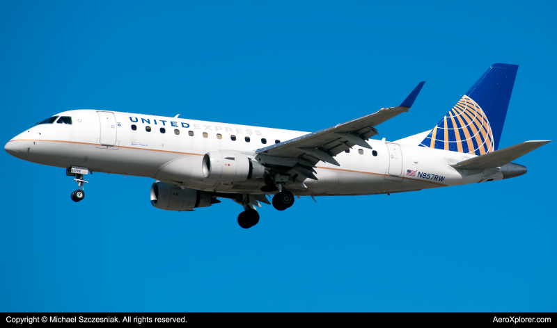 Photo of N857RW - United Airlines Embraer E170 at ORD on AeroXplorer Aviation Database