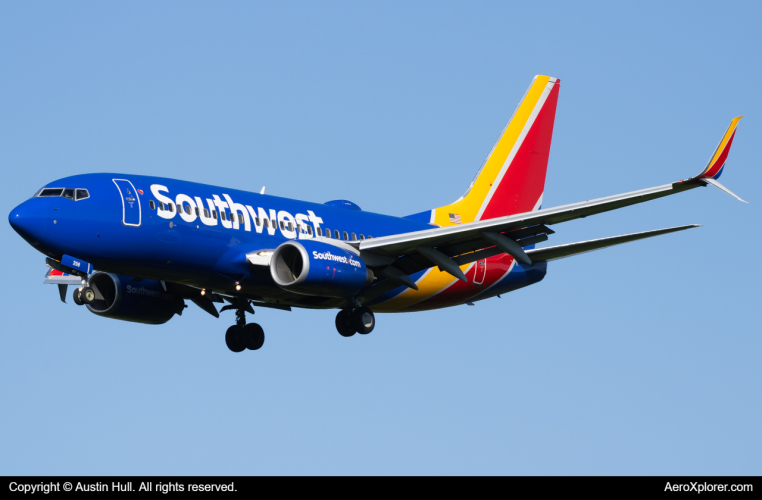 Photo of N298WN - Southwest Airlines Boeing 737-700 at PIT on AeroXplorer Aviation Database