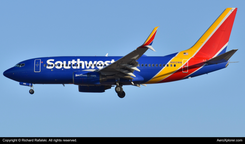 Photo of N902WN - Southwest Airlines Boeing 737-700 at PHX on AeroXplorer Aviation Database