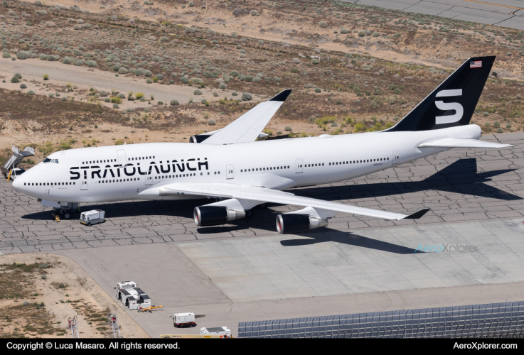 Photo of N949SL - Stratolaunch Systems Boeing 747-400 at MHV on AeroXplorer Aviation Database