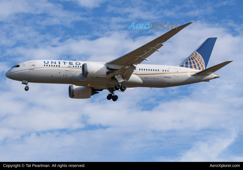 Photo of N20904 - United Airlines Boeing 787-8 at IAD on AeroXplorer Aviation Database