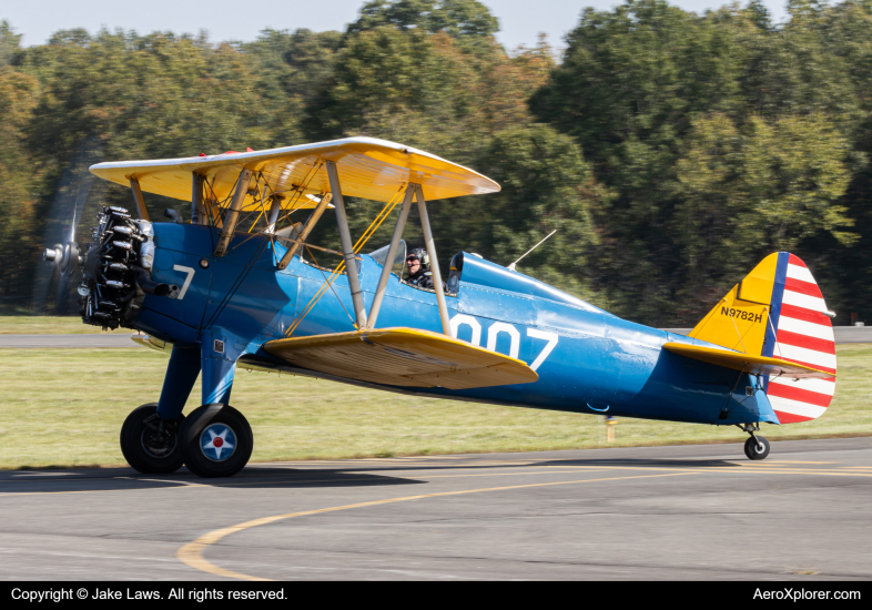 Photo of N9782H - PRIVATE Boeing Stearman at CJR on AeroXplorer Aviation Database