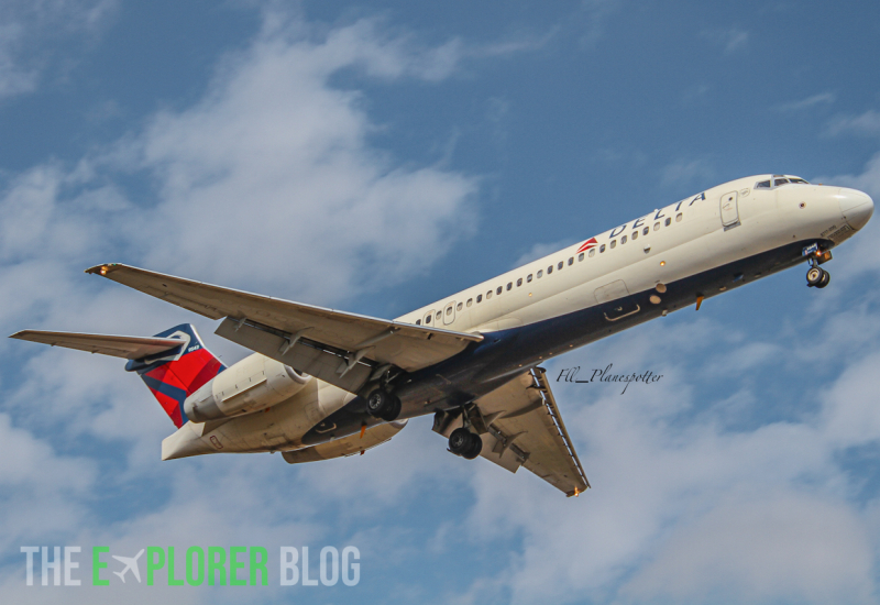 Photo of N978AT - Delta Airlines Boeing 717-200 at FLL on AeroXplorer Aviation Database