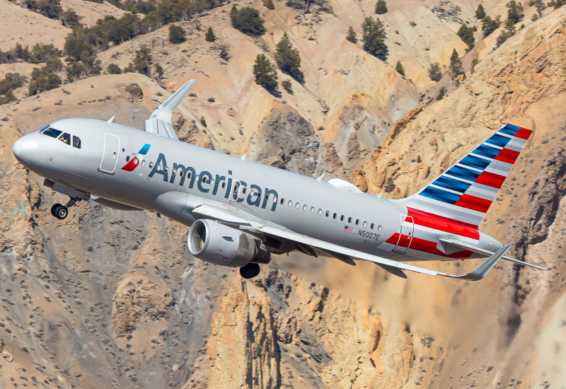 Photo of N5007E - American Airlines Airbus A319 at EGE on AeroXplorer Aviation Database
