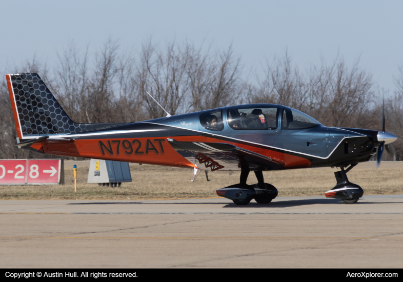Photo of N792AT - PRIVATE SLING T5I at AGC on AeroXplorer Aviation Database