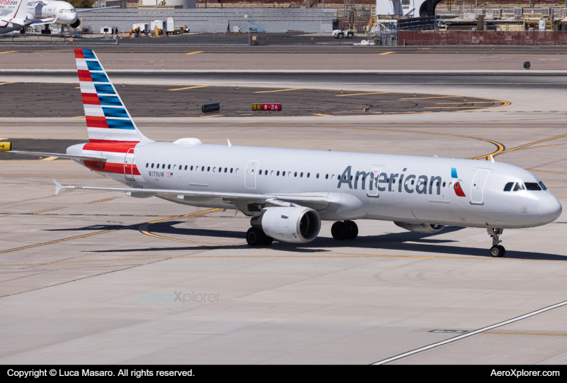 Photo of N179UW - American Airlines Airbus A321-200 at PHX on AeroXplorer Aviation Database