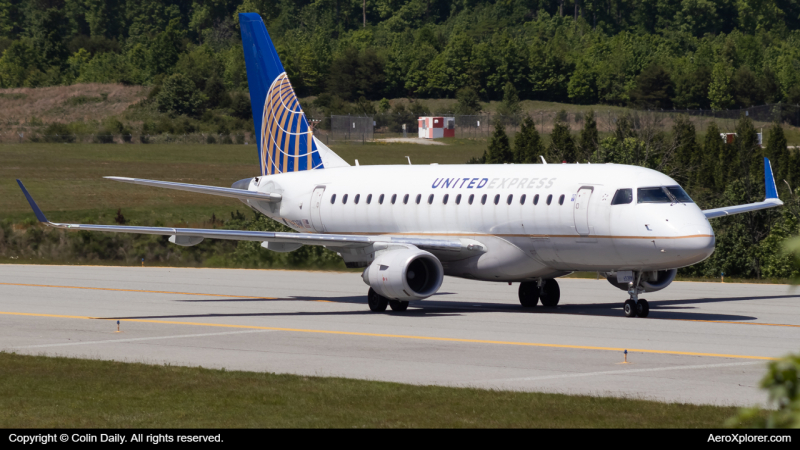 Photo of N653RW - United Airlines Embraer E170 at GSO on AeroXplorer Aviation Database