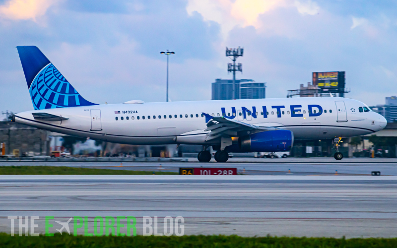 Photo of N492UA - United Airlines Airbus A320-232 at FLL on AeroXplorer Aviation Database