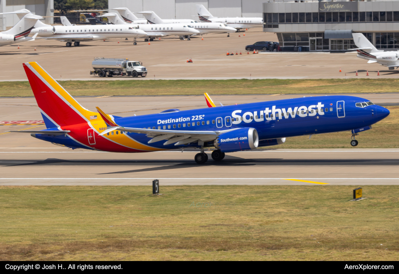 Photo of N8891Q - Southwest Airlines Boeing 737 MAX 8 at DAL on AeroXplorer Aviation Database