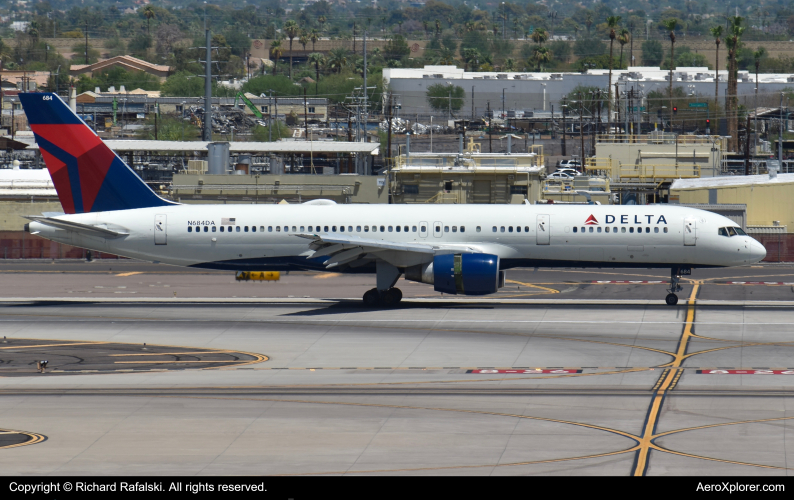 Photo of N684DA - Delta Airlines Boeing 757-200 at PHX on AeroXplorer Aviation Database