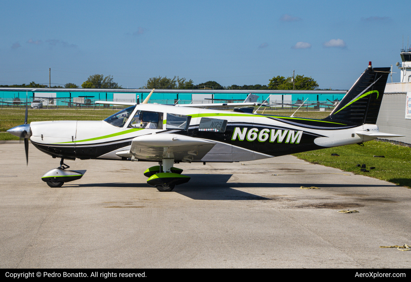 Photo of N66WM - PRIVATE Piper PA-32 at HWO on AeroXplorer Aviation Database