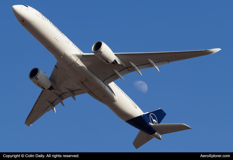 Photo of D-AIXQ - Lufthansa Airbus A350-900 at CLT on AeroXplorer Aviation Database
