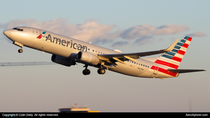 Photo of N811NN - American Airlines Boeing 737-800 at CLT on AeroXplorer Aviation Database