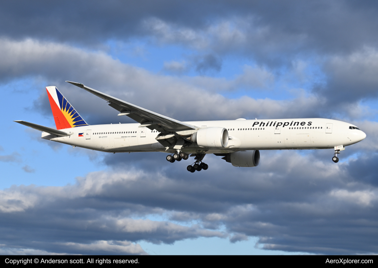 Photo of RP-C7777 - Philippine Airlines Boeing 777-300ER at YYZ on AeroXplorer Aviation Database