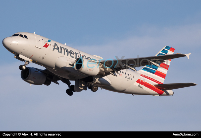 Photo of N717UW - American Airlines Airbus A319 at MHT on AeroXplorer Aviation Database