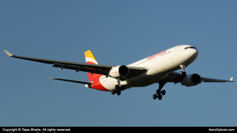 Photo of EC-MJA - Iberia Airbus A330-200 at DFW on AeroXplorer Aviation Database