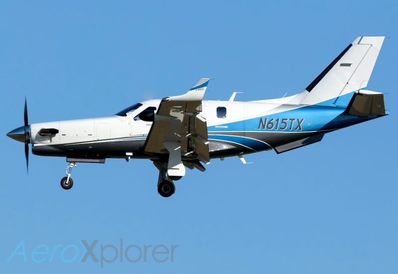 Photo of N615TX - PRIVATE Socata TBM-900 at ABE on AeroXplorer Aviation Database