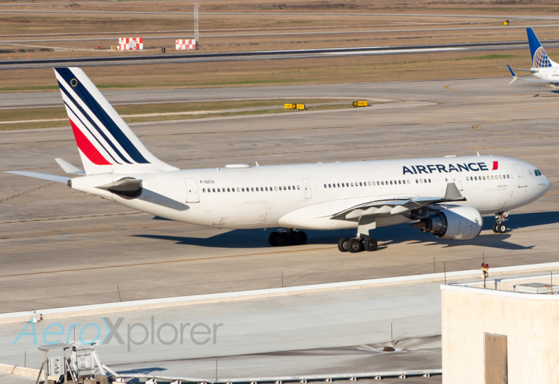 Photo of F-GZCO - Air France Airbus A330-200 at IAH on AeroXplorer Aviation Database