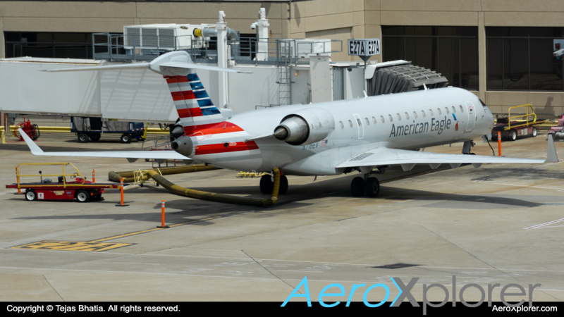 Photo of N716EV - American Eagle Mitsubishi CRJ-700 at DFW on AeroXplorer Aviation Database