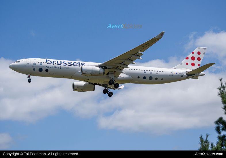 Photo of OO-SFX - Brussels Airlines Airbus A330-300 at IAD on AeroXplorer Aviation Database