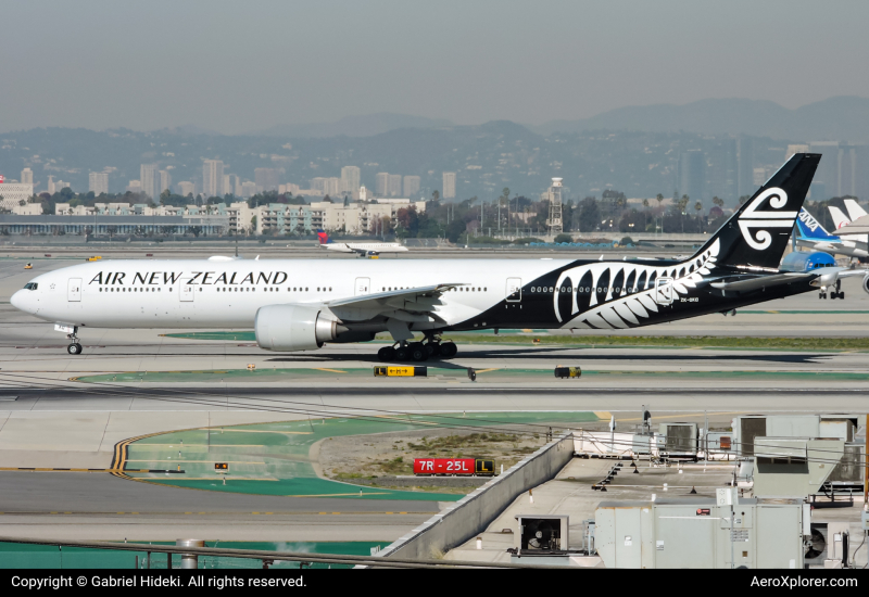 Photo of ZK-OKO - Air New Zealand Boeing 777-300ER at LAX on AeroXplorer Aviation Database