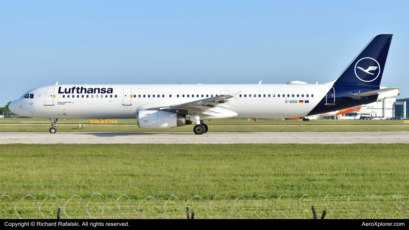 Photo of D-AIDG - Lufthansa Airbus A321-200 at MAN on AeroXplorer Aviation Database