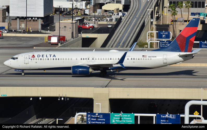 Photo of N878DN - Delta Airlines Boeing 737-900 at PHX on AeroXplorer Aviation Database