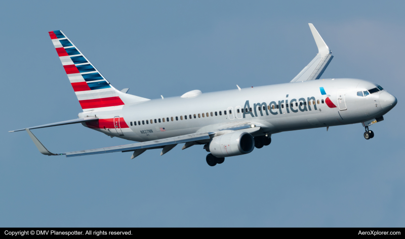 Photo of N827NN - American Airlines Boeing 737-800 at DCA on AeroXplorer Aviation Database