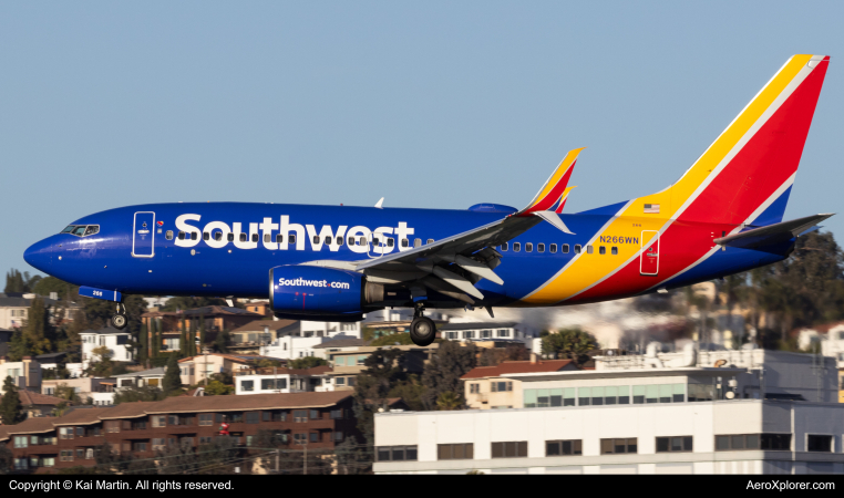 Photo of N266WN - Southwest Airlines Boeing 737-700 at SAN on AeroXplorer Aviation Database