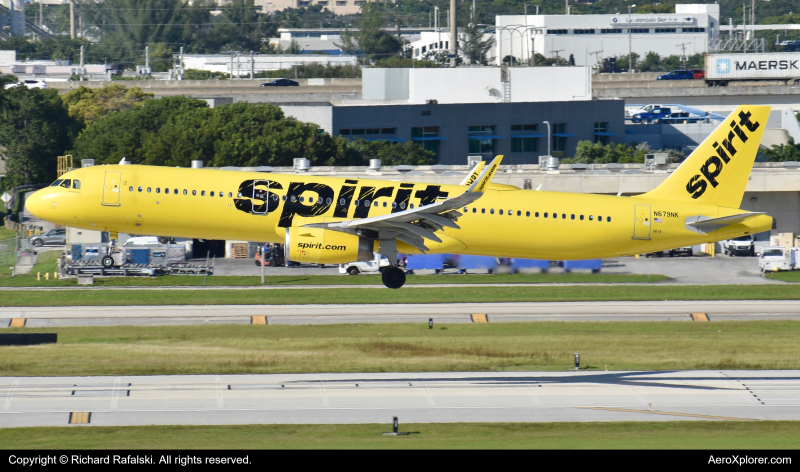 Photo of N679NK - Spirit Airlines Airbus A321-200 at FLL on AeroXplorer Aviation Database