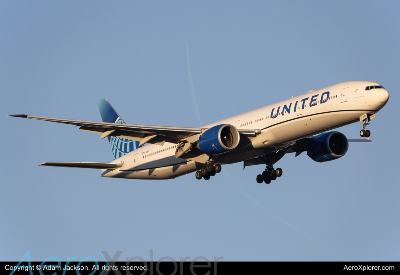 Photo of N2251U - United Airlines Boeing 777-300ER at IAD on AeroXplorer Aviation Database