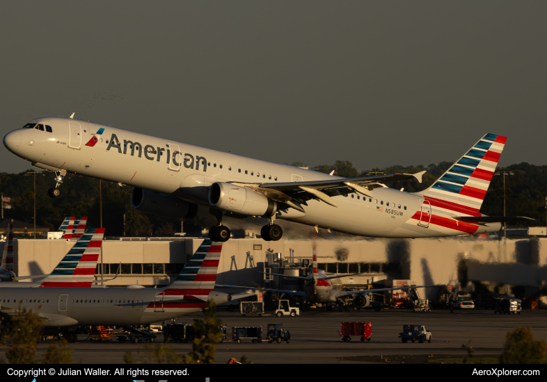 Photo of N585UW - American Airlines Airbus A321-200 at CLT on AeroXplorer Aviation Database