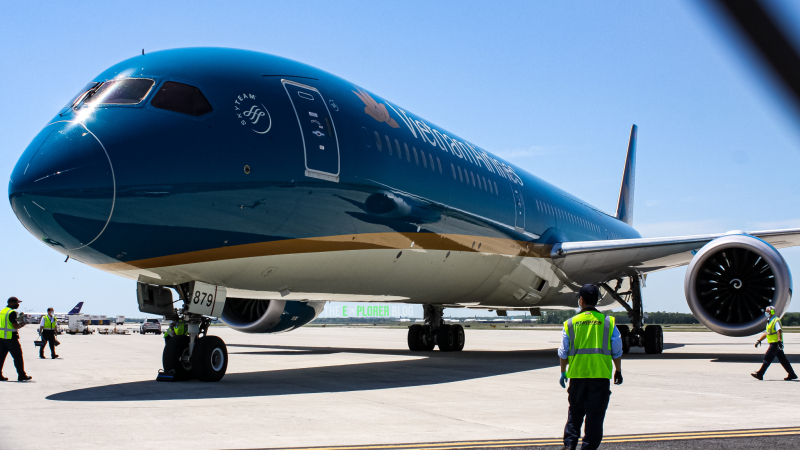 Photo of VN-A879 - Vietnam Airlines Boeing 787-10 at IAD on AeroXplorer Aviation Database