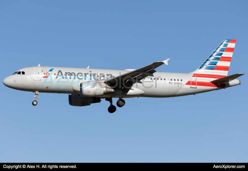 Photo of N118US - American Airlines Airbus A320 at MHT on AeroXplorer Aviation Database