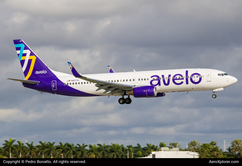 Photo of N807VL - Avelo Airlines Boeing 737-800 at FLL on AeroXplorer Aviation Database